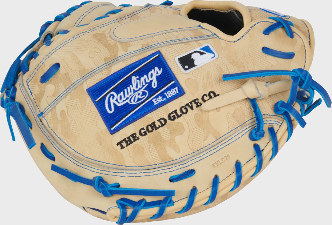 Heart of the Hide ContoUR Fit 32.5-Inch Catcher's Mitt, Right Hand Throw