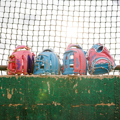 Exclusive Heart of the Hide ContoUR Fit Outfield Glove, Right Hand Throw