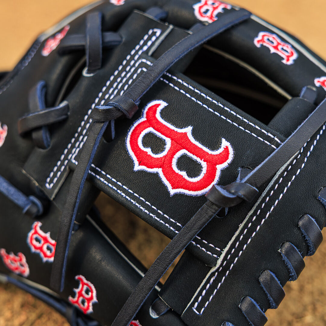Boston Red Sox Heart of the Hide 11.75-Inch Infield Glove