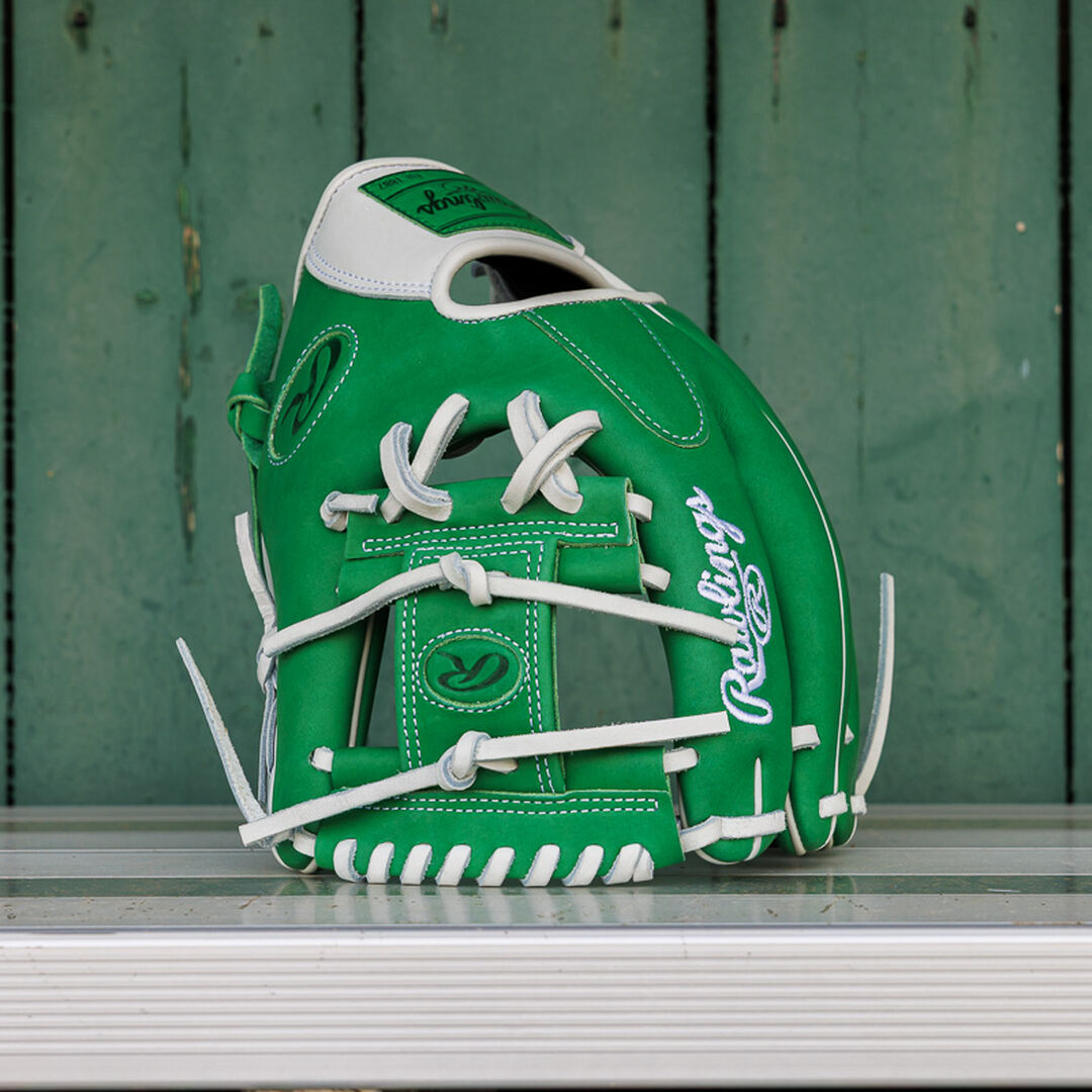 Exclusive Heart of the Hide 11.5-Inch Kelly Green Infield Glove, Right Hand Throw