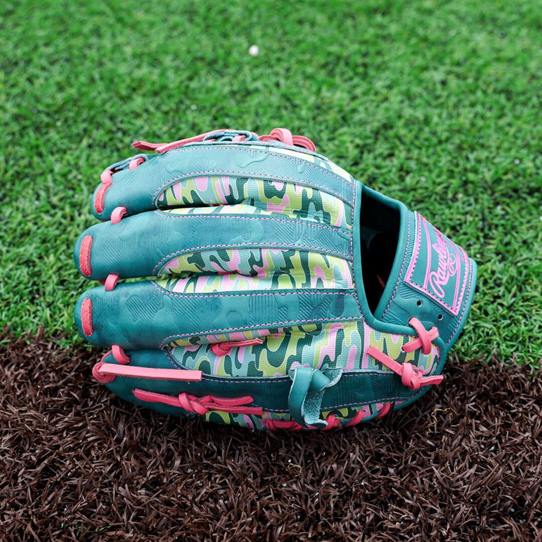 Rawlings Heart of the Hide ColorSync 10 11.5 in Infield Glove, Right Hand Throw