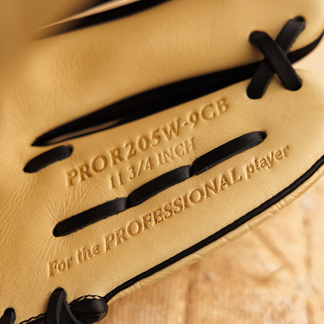 Heart of the Hide 11.75-inch Topo Print Wing Tip Glove
