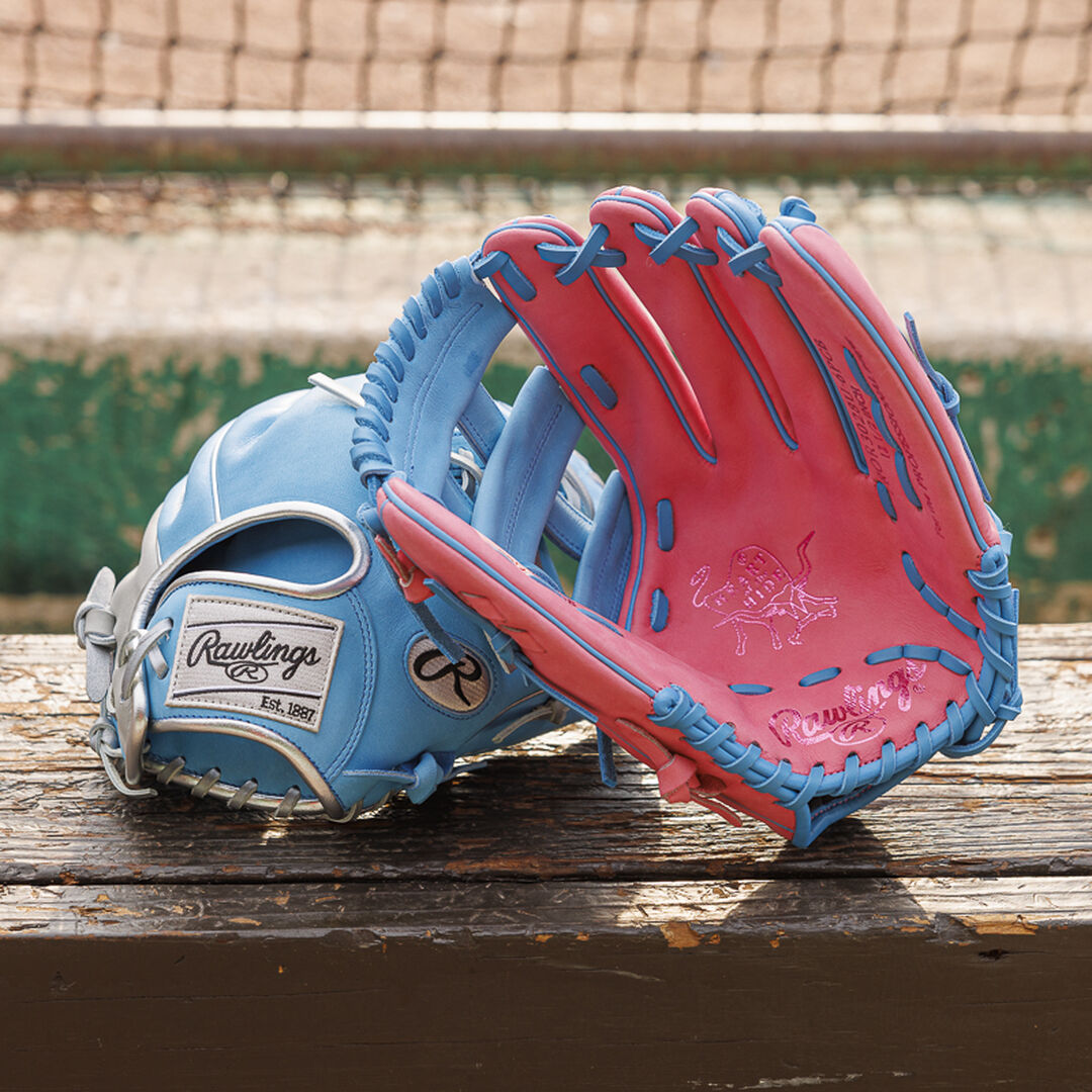 Exclusive Heart of the Hide ContoUR Fit Outfield Glove, Right Hand Throw